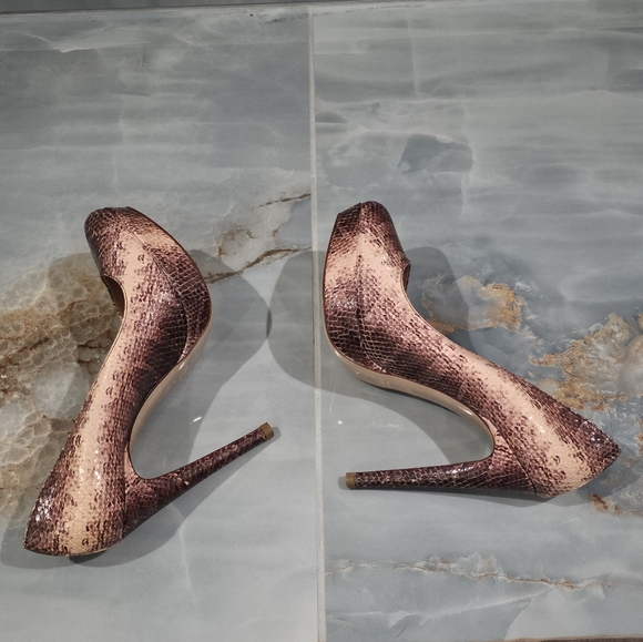 Miu Miu Rose Pink Python Platform - Picture 8 of 17